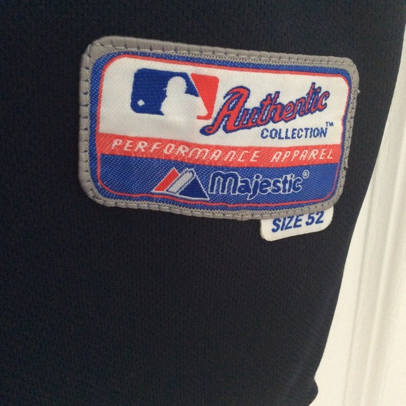 NWOT - Boston Red Sox Team Jersey - Picture 3 of 3